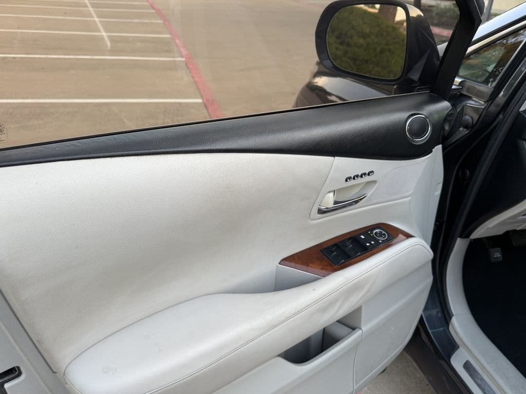 large car