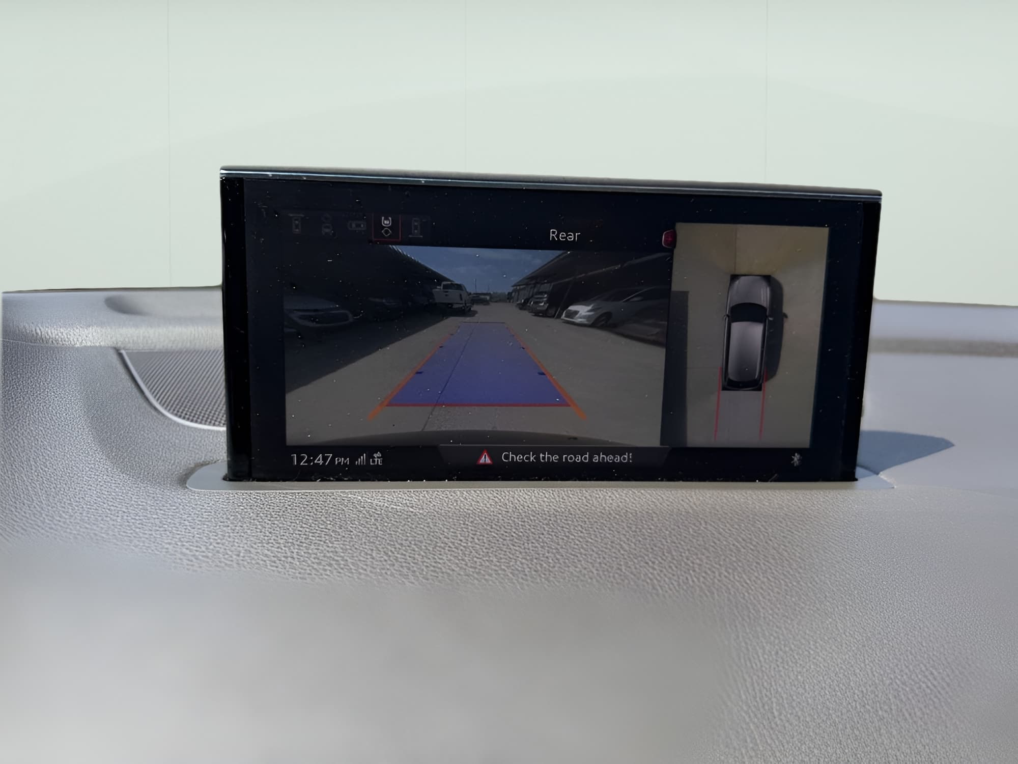 Vehicle photo