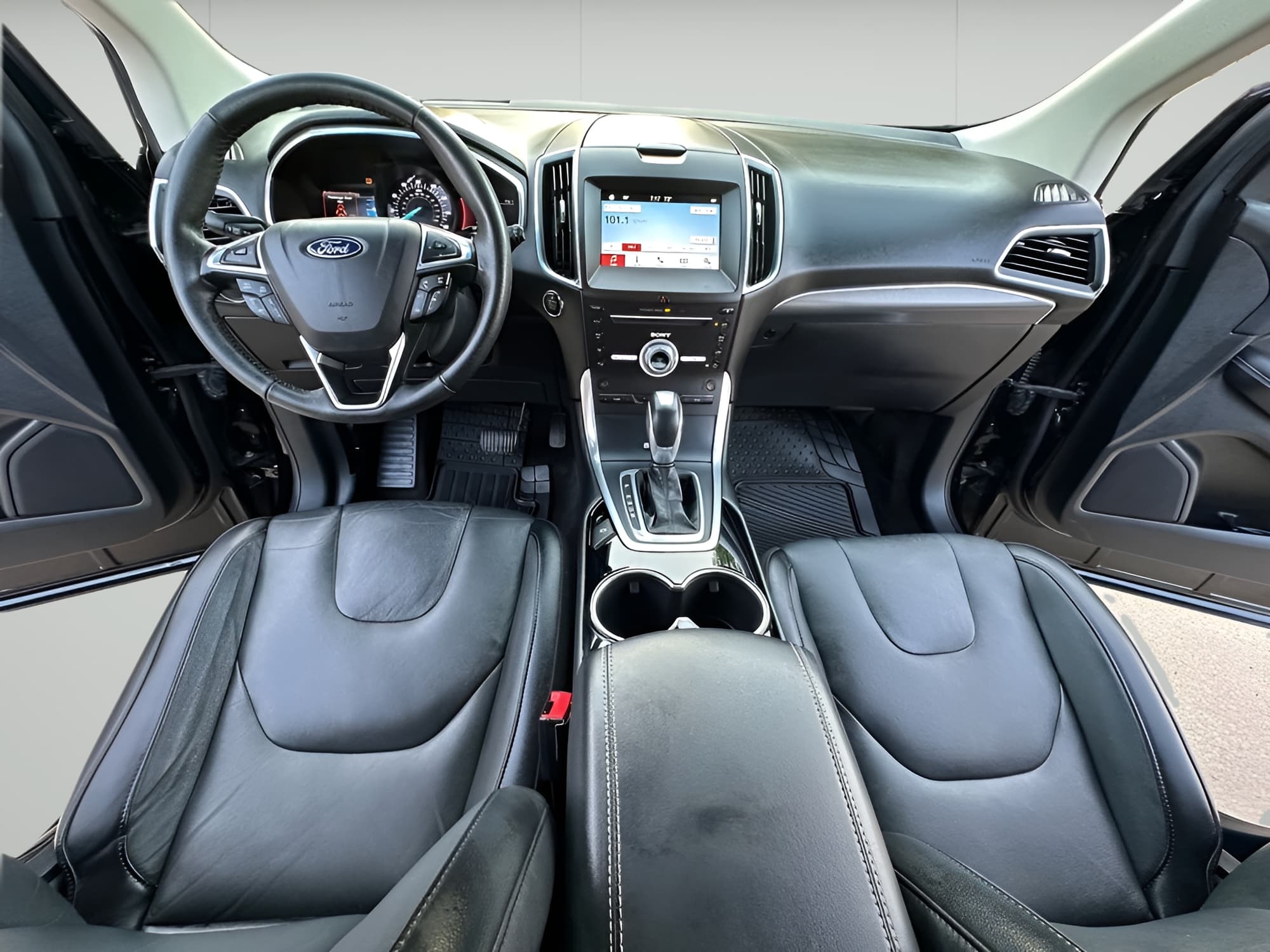 Vehicle photo