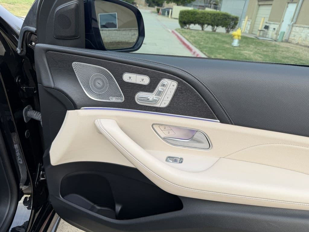 large car