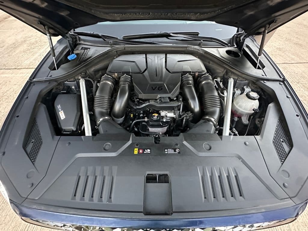 Vehicle photo