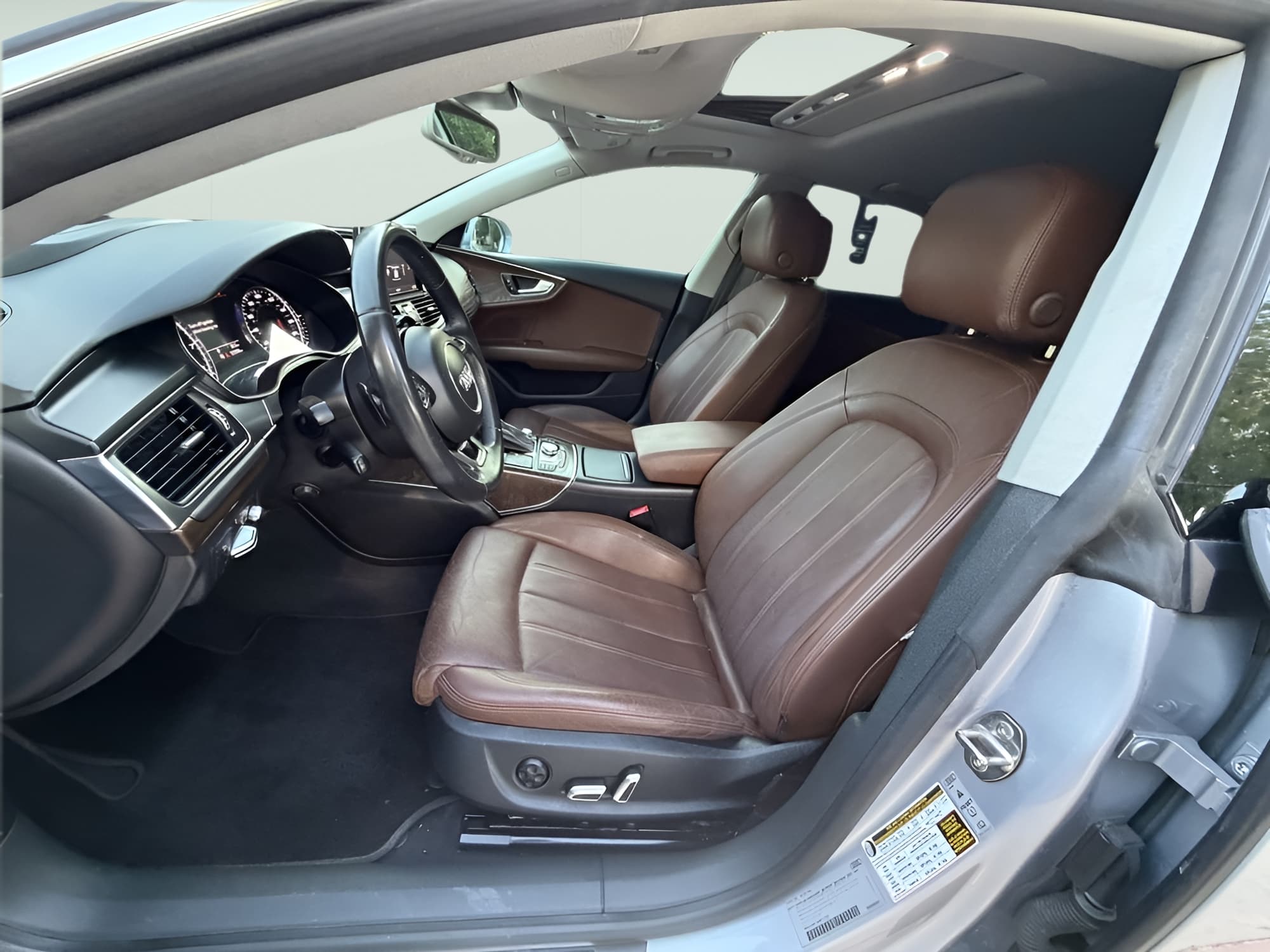 Vehicle photo