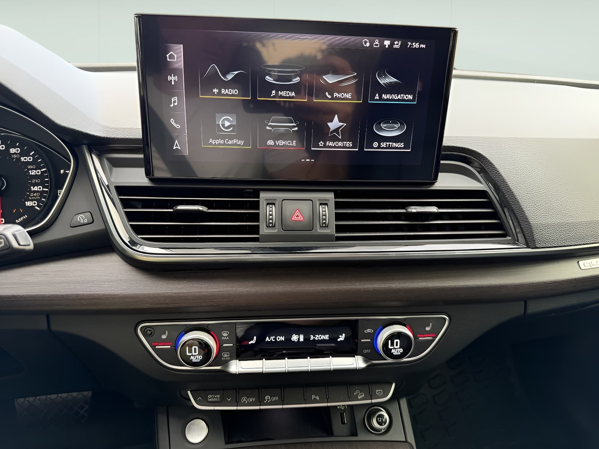 Vehicle photo